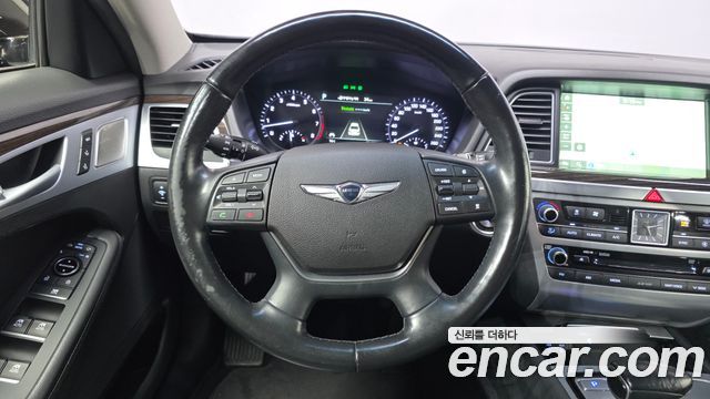 Genesis G80 2018 — photo 20