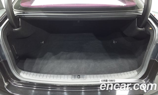 Genesis G80 2018 — photo 23
