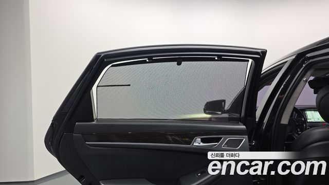Genesis G80 2018 — photo 24