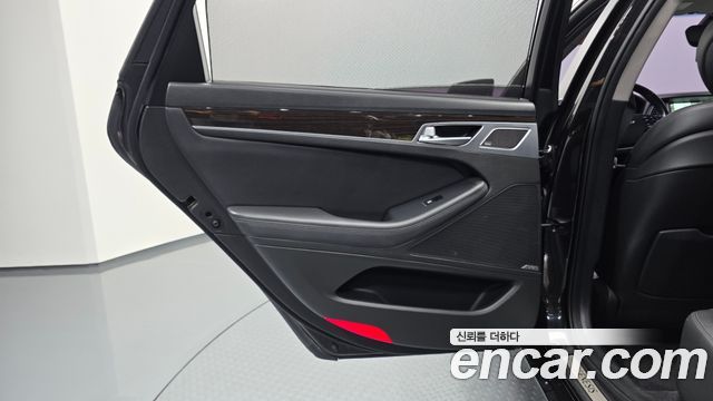 Genesis G80 2018 — photo 15