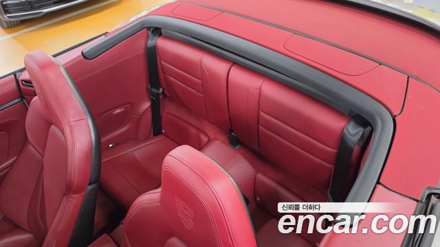 Porsche 911 2023 — photo 13