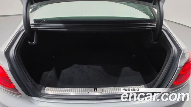 Kia K9 2019 — photo 17