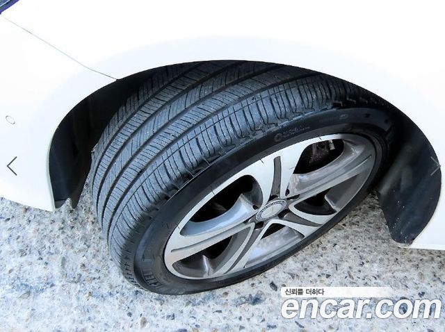 Mercedes-Benz E-Class 2017 — photo 20
