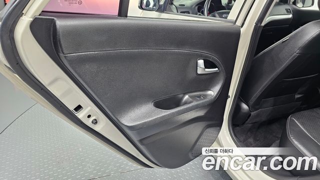 Kia morning 2013 — photo 15