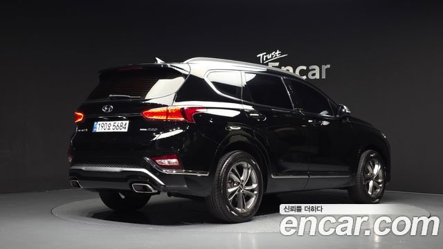 Hyundai Santafe 2019 — photo 2