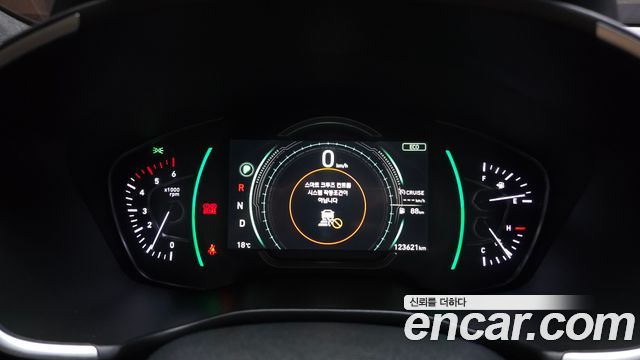 Hyundai Santafe 2019 — photo 11