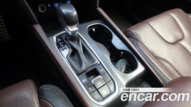 Hyundai Santafe 2019 — photo 12