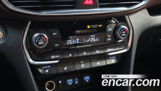 Hyundai Santafe 2019 — photo 22