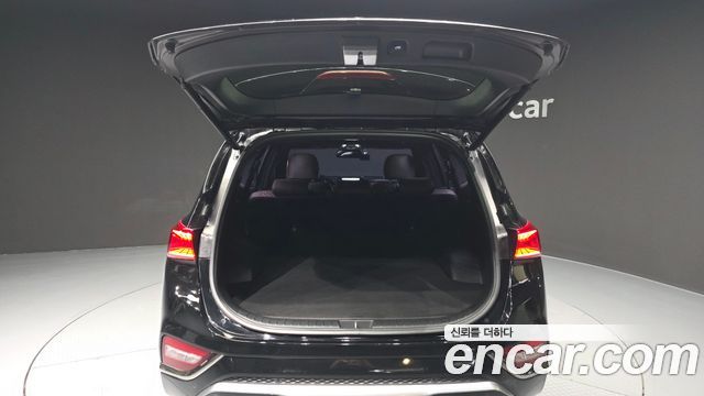 Hyundai Santafe 2019 — photo 26