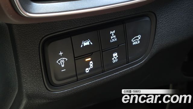 Hyundai Santafe 2019 — photo 27