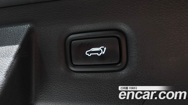 Hyundai Santafe 2019 — photo 30