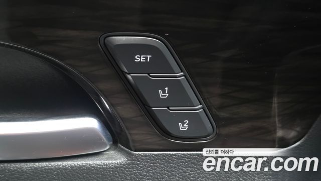 Hyundai Santafe 2019 — photo 31