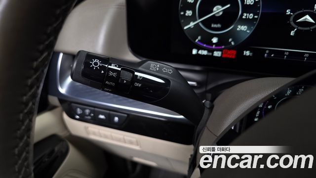 Kia Canival 2021 — photo 24