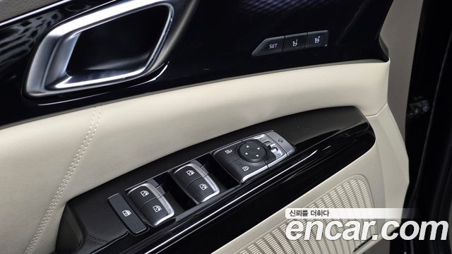 Kia Canival 2021 — photo 30