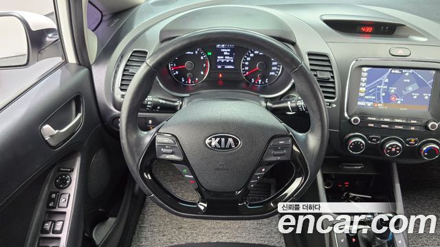 Kia K3 2018 — photo 19