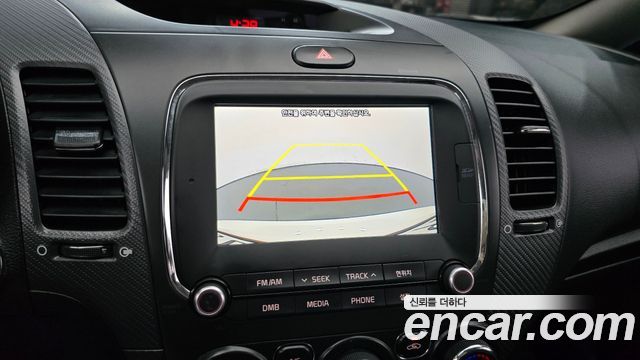 Kia K3 2018 — photo 21