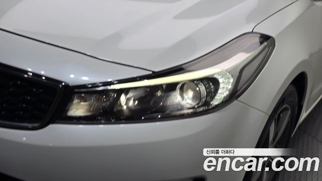 Kia K3 2018 — photo 8