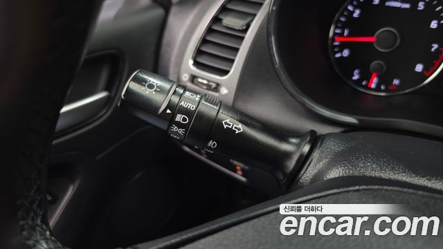 Kia K3 2018 — photo 27