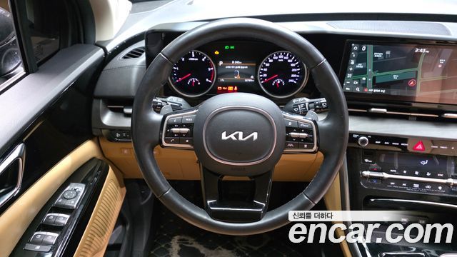 Kia Canival 2023 — photo 13