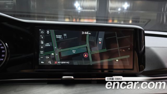 Kia Canival 2023 — photo 15