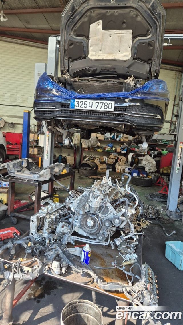 Mercedes-Benz S-Class 2019 — photo 18