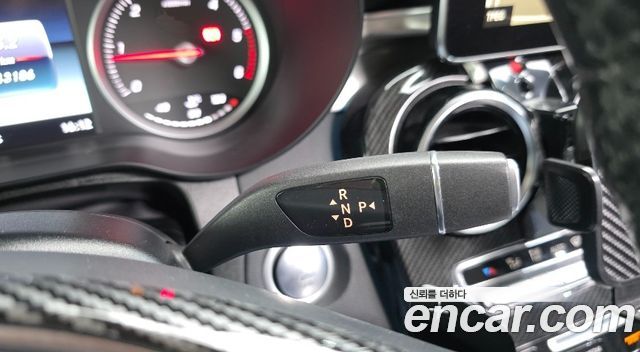 Mercedes-Benz GLC-Class 2018 — photo 9