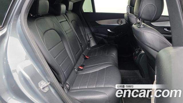 Mercedes-Benz GLC-Class 2018 — photo 12