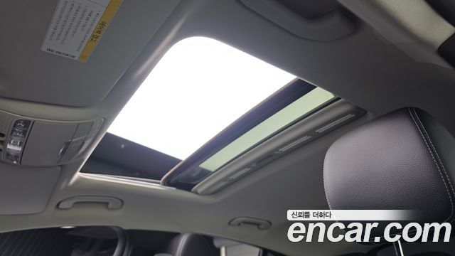 Mercedes-Benz GLC-Class 2018 — photo 19