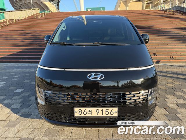 Hyundai Staria 2022 — photo 2