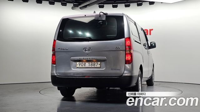 Hyundai Starex 2018 — photo 4
