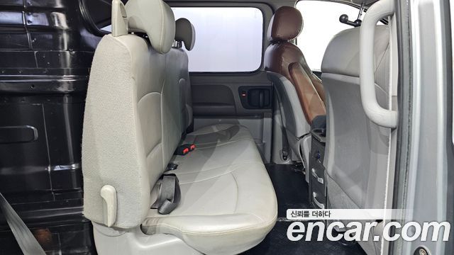 Hyundai Starex 2018 — photo 18
