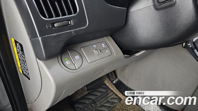 Hyundai Starex 2018 — photo 19