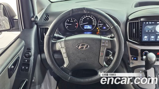 Hyundai Starex 2018 — photo 20