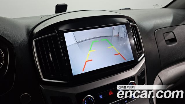 Hyundai Starex 2018 — photo 22