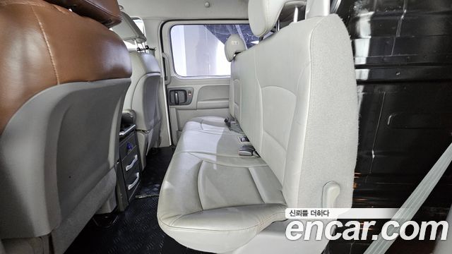 Hyundai Starex 2018 — photo 16