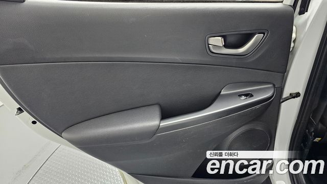 Hyundai Kona 2018 — photo 15