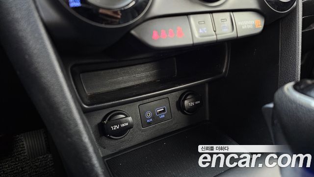 Hyundai Kona 2018 — photo 29