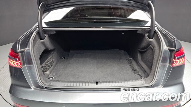 Audi A6 2020 — photo 20