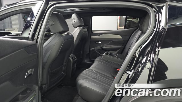 Peugeot 408 2024 — photo 17