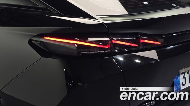 Peugeot 408 2024 — photo 9