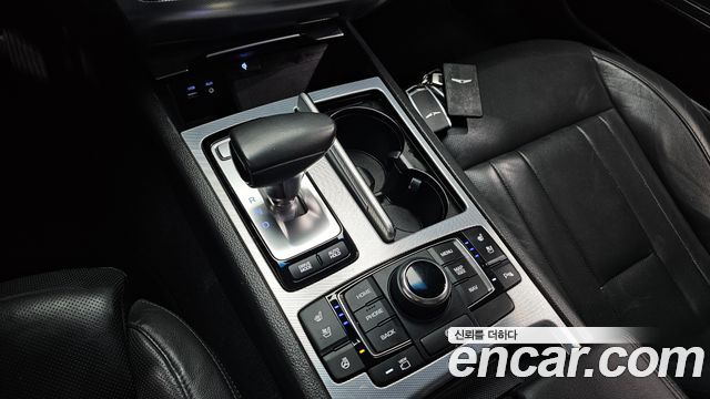 Genesis G80 2018 — photo 12