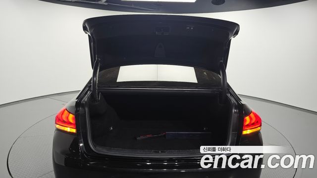 Genesis G80 2018 — photo 26
