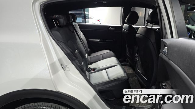 Kia Sportage 2019 — photo 11