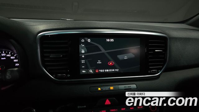 Kia Sportage 2019 — photo 16