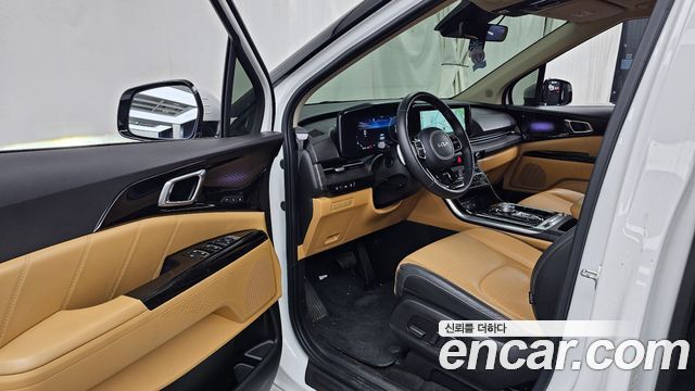 Kia Canival 2023 — photo 13