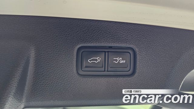 Kia Canival 2023 — photo 24