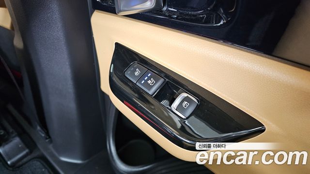 Kia Canival 2023 — photo 34