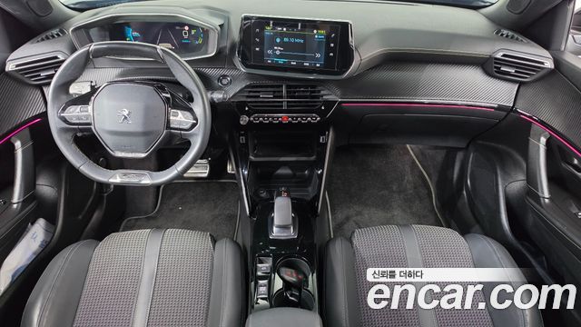Peugeot 2008 2022 — photo 10