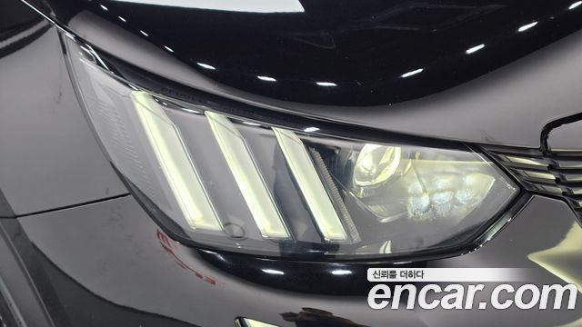 Peugeot 2008 2022 — photo 8