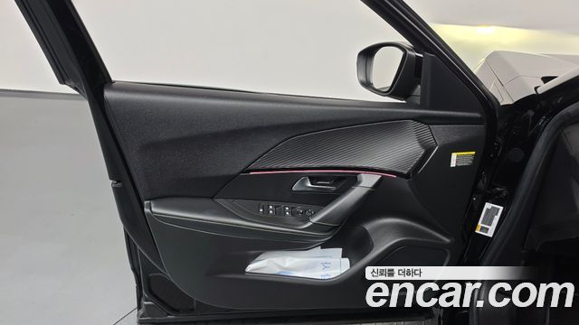 Peugeot 2008 2022 — photo 14